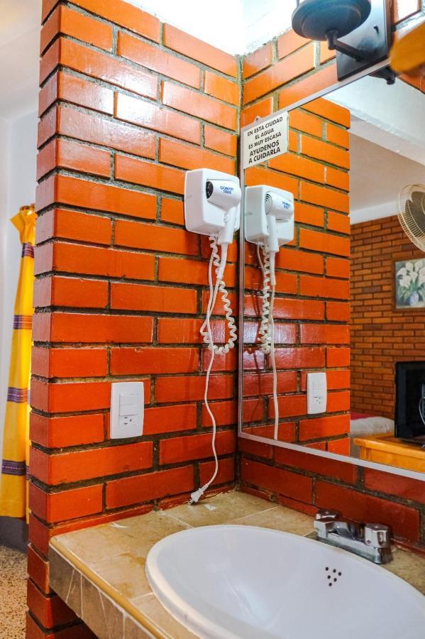 Hotel Posada El Cid Oaxaca Kültér fotó