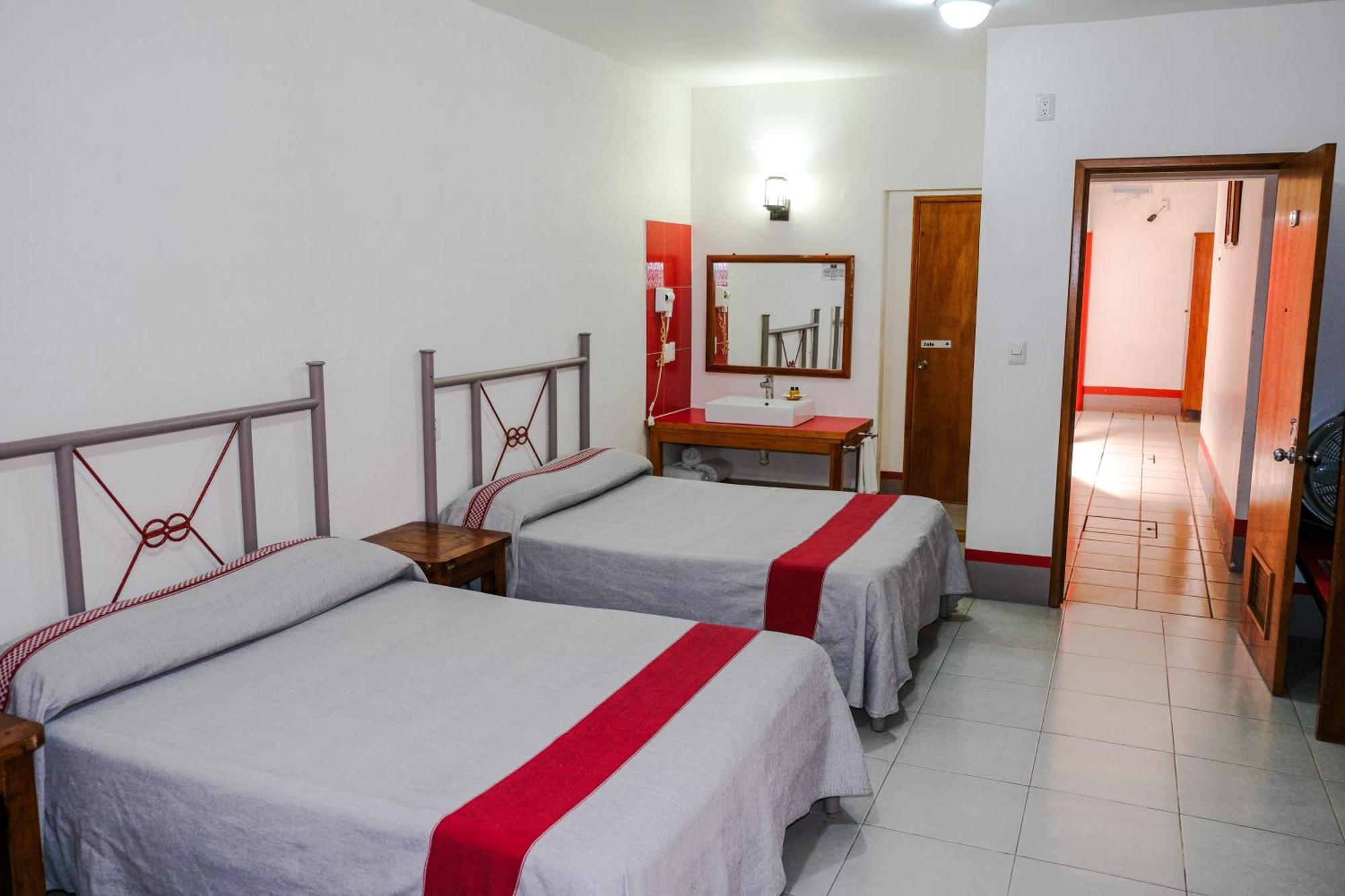 Hotel Posada El Cid Oaxaca Kültér fotó