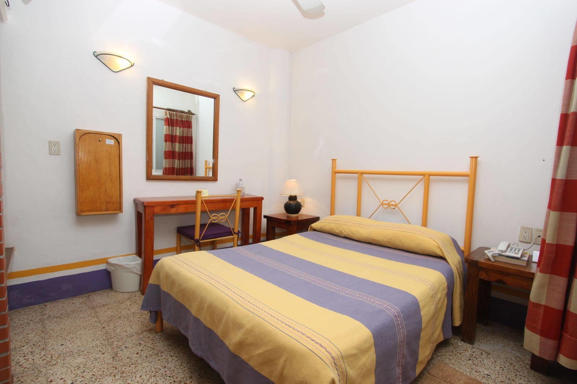 Hotel Posada El Cid Oaxaca Kültér fotó